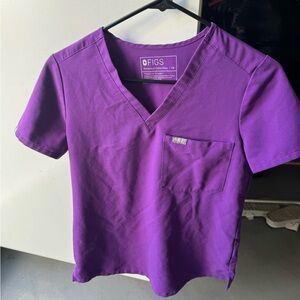 Figs Women's Vibrant Purple V-Neck Tee